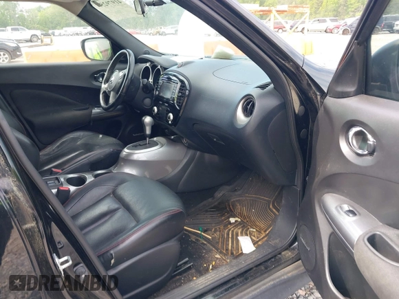 2015 Nissan Juke S with VIN JN8AF5MR4FT501252, listed as a IAAI auction lot 41979257 with 121,264 mi miles. Bid and sale history available at carsss.com. Image 5.