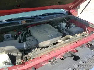 2019 Toyota Tundra SR с VIN 5TFRM5F10KX137717, выставлен на аукционе Copart как лот 71129715 с пробегом 141 163 миль миль и Списание • Salvage title. История ставок и продаж доступна на DreamBid. Изображение 15.