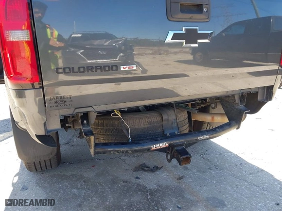 2016 Chevrolet Colorado 2WD WT with VIN 1GCGSBE39G1238263, listed as a IAAI auction lot 41825338 with 107,203 mi miles. Bid and sale history available at carsss.com. Image 6.