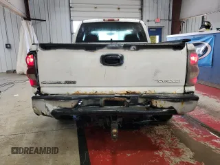 2004 Chevrolet Silverado 1500 Z71 with VIN 2GCEK19T741216487, listed as a Copart auction lot 54957665 with 148,699 mi miles and Clean Title. Bid and sale history available at DreamBid. Image 6.