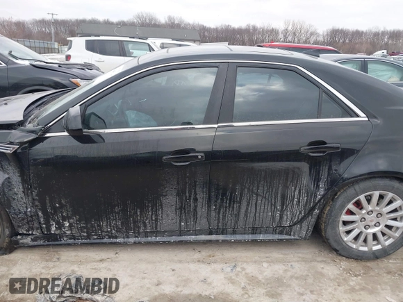 2010 Cadillac CTS Luxury with VIN 1G6DE5EG8A0141506, listed as a IAAI auction lot 41645014 with 150,394 mi miles. Bid and sale history available at carsss.com. Image 13.