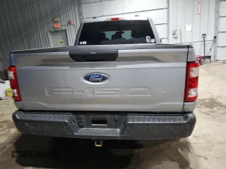 2022 Ford F-150 XL с VIN 1FTFX1E55NFB71587, выставлен на аукционе Copart как лот 84770224 с пробегом 43 261 миль миль и Списание • Salvage title. История ставок и продаж доступна на DreamBid. Изображение 6.