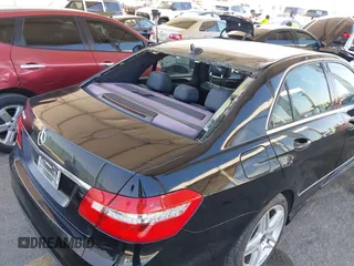 2011 Mercedes-Benz E-Class E 350 Luxury with VIN WDDHF5GB3BA372179, listed as a IAAI auction lot 42014896 with 83,766 mi miles. Bid and sale history available at carsss.com. Image 6.