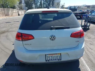 2016 Volkswagen Golf TSI S z VIN 3VW217AU3GM038701, wystawiony jako IAAI lot #42021568 z przebiegiem Nie podano mil oraz . Historia ofert i sprzedaży dostępna na DreamBid. Obrazek 17.