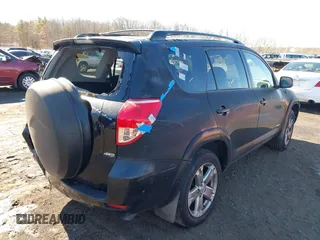 2008 Toyota RAV4 Sport with VIN JTMBK32V886040476, listed as a IAAI auction lot 41576176 with 165,025 mi miles. Bid and sale history available at carsss.com. Image 17.