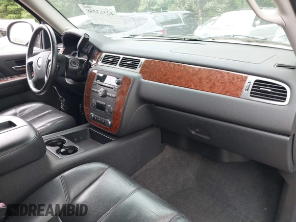 2007 Chevrolet Tahoe LT z VIN 1GNFK13027J364583, wystawiony jako IAAI lot #42313258 z przebiegiem 169 437 mil mil oraz . Historia ofert i sprzedaży dostępna na DreamBid. Obrazek 5.