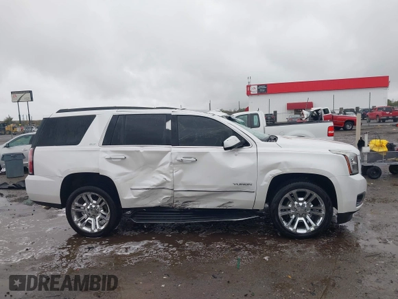 2018 GMC Yukon SLT with VIN 1GKS1BKC8JR392851, listed as a IAAI auction lot 40744741 with 117,028 mi miles. Bid and sale history available at carsss.com. Image 13.