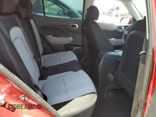 2021 Hyundai Venue SEL z VIN KMHRC8A34MU082055, wystawiony jako Copart lot #57457655 z przebiegiem 47 981 mil mil oraz Szkoda całkowita • Salvage title. Historia ofert i sprzedaży dostępna na DreamBid. Obrazek 11.