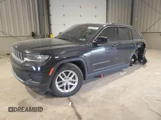 2023 Jeep Grand Cherokee Laredo z VIN 1C4RJHAG0PC570443, wystawiony jako Copart lot #53475265 z przebiegiem Nie podano mil oraz Szkoda całkowita • Salvage title. Historia ofert i sprzedaży dostępna na DreamBid. Obrazek 1.