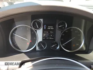 2015 Lexus LX 570 with VIN JTJHY7AXXF4167030, listed as a Copart auction lot 68377784 with 41,136 mi miles and Salvage Title. Bid and sale history available at DreamBid. Image 9.
