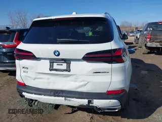 2024 BMW X5 xDrive50e with VIN 5UX43EU0XR9U35163, listed as a IAAI auction lot 41780918 with 17,679 mi miles. Bid and sale history available at carsss.com. Image 17.