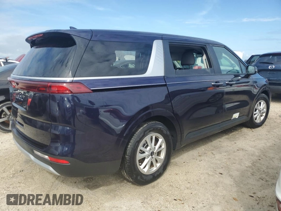 2024 Kia Carnival LX with VIN KNDNB4H32R6381026, listed as a Copart auction lot 74887184 with 9,870 mi miles and Non Repairable. Bid and sale history available at carsss.com. Image 3.