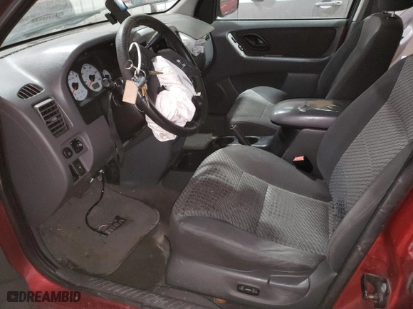 2003 Ford Escape XLT Popular 2 with VIN 1FMYU93183KA09064, listed as a Copart auction lot 54366325 with 214,531 mi miles and Non Repairable. Bid and sale history available at carsss.com. Image 7.