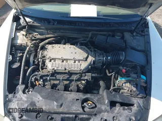 2005 Acura RL with VIN JH4KB16525C011436, listed as a IAAI auction lot 42563223 with 205,639 mi miles and . Bid and sale history available at DreamBid. Image 10.