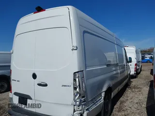 2022 Mercedes-Benz Sprinter Cargo with VIN W1Y4ECHY5NT081741, listed as a IAAI auction lot 41705096 with 70,294 mi miles. Bid and sale history available at carsss.com. Image 13.