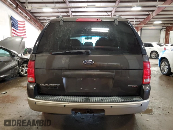 2005 Ford Explorer Eddie Bauer with VIN 1FMDU74KX5UB21804, listed as a Copart auction lot 71235234 with 235,788 mi miles and Clean title. Bid and sale history available at DreamBid. Image 6.