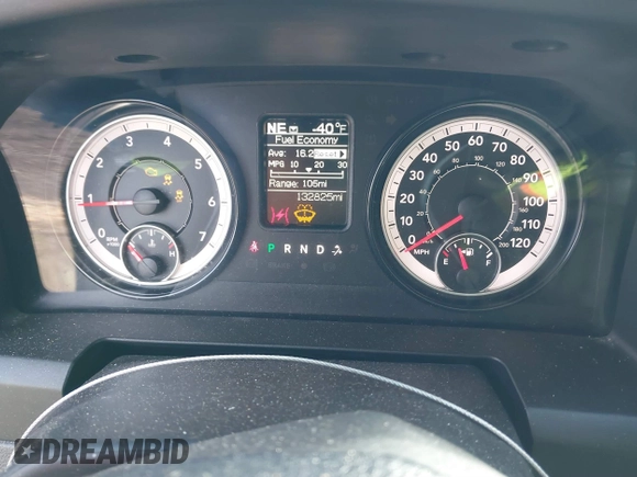 2019 Ram 1500 Tradesman z VIN 1C6RR7KT0KS508822, wystawiony jako IAAI lot #41014684 z przebiegiem 132 825 mil mil oraz . Historia ofert i sprzedaży dostępna na DreamBid. Obrazek 7.