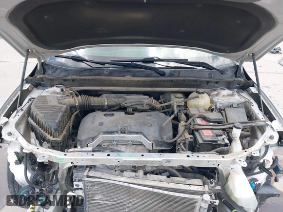 2019 Chevrolet Blazer z VIN 3GNKBBRA3KS698858, wystawiony jako IAAI lot #42270478 z przebiegiem 99 461 mil mil oraz . Historia ofert i sprzedaży dostępna na DreamBid. Obrazek 10.
