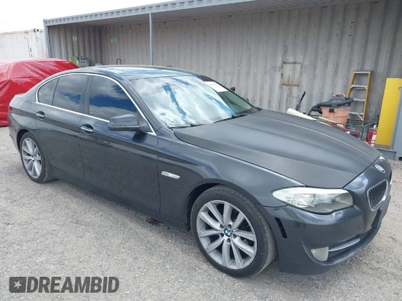 2012 BMW 5 Series 528i z VIN WBAXG5C52CDW24312, wystawiony jako IAAI lot #42083257 z przebiegiem 94 798 mil mil oraz . Historia ofert i sprzedaży dostępna na DreamBid. Obrazek 1.