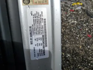 2013 Smart fortwo Pure z VIN WMEEJ3BA7DK599596, wystawiony jako Copart lot #73166994 z przebiegiem 110 919 mil mil oraz Szkoda całkowita • Salvage title. Historia ofert i sprzedaży dostępna na DreamBid. Obrazek 12.