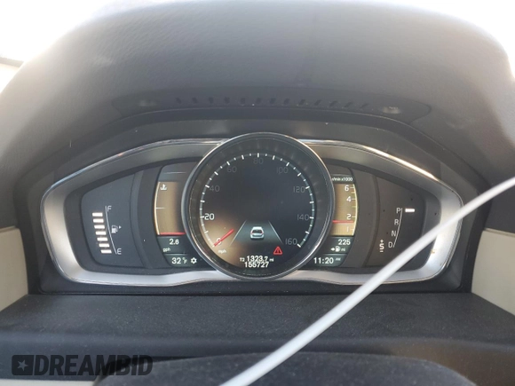 2014 Volvo XC70 T6 with VIN YV4902BZXE1178267, listed as a Copart auction lot 83909554 with 155,727 mi miles and Clean Title. Bid and sale history available at DreamBid. Image 9.