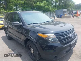 2015 Ford Police Interceptor Utility z VIN 1FM5K8AR8FGC66681, wystawiony jako IAAI lot #42449558 z przebiegiem 100 184 mil mil oraz . Historia ofert i sprzedaży dostępna na DreamBid. Obrazek 1.