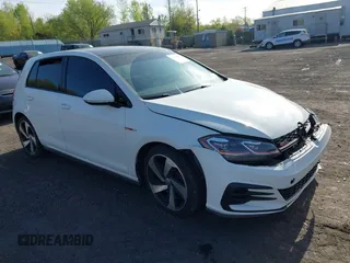 2019 Volkswagen GTI S z VIN 3VW6T7AU9KM036164, wystawiony jako IAAI lot #42160913 z przebiegiem 76 348 mil mil oraz . Historia ofert i sprzedaży dostępna na DreamBid. Obrazek 1.