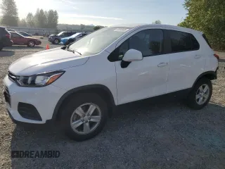 2020 Chevrolet Trax LS z VIN 3GNCJNSB5LL298453, wystawiony jako Copart lot #59903695 z przebiegiem 58 832 mil mil oraz Szkoda całkowita • Salvage title. Historia ofert i sprzedaży dostępna na DreamBid. Obrazek 1.