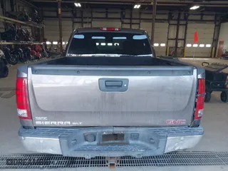 2008 GMC Sierra 1500 Work Truck with VIN 2GTEK133981271537, listed as a IAAI auction lot 41541225 with 212,332 mi miles. Bid and sale history available at carsss.com. Image 16.