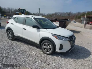 2023 Nissan Kicks S with VIN 3N1CP5BV8PL533129, listed as a IAAI auction lot 41693545 with 1 mi miles. Bid and sale history available at carsss.com. Image 1.
