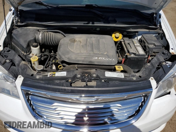 2015 Chrysler Town & Country Touring L with VIN 2C4RC1CG9FR674143, listed as a Copart auction lot 53253525 with 190,348 mi miles and Clean Title. Bid and sale history available at DreamBid. Image 12.