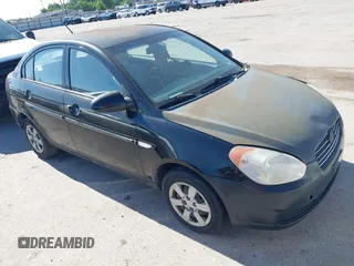 2007 Hyundai Accent GLS с VIN KMHCN46C27U165568, выставлен на аукционе IAAI как лот 42250359 с пробегом 104 424 миль миль и . История ставок и продаж доступна на DreamBid. Изображение 1.