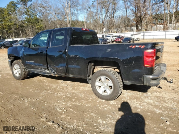 2018 Chevrolet Silverado 1500 LT with VIN 1GCVKREH7JZ379482, listed as a Copart auction lot 88638655 with 44,286 mi miles and Salvage Title. Bid and sale history available at carsss.com. Image 2.