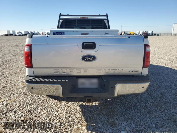 2012 Ford F-350 z VIN 1FT8W3AT4CEC21894, wystawiony jako Copart lot #86047104 z przebiegiem 251 017 mil mil oraz Czysty tytuł • Clean title. Historia ofert i sprzedaży dostępna na DreamBid. Obrazek 6.
