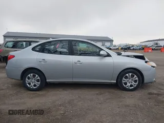 2010 Hyundai Elantra GLS z VIN KMHDU4AD0AU016204, wystawiony jako IAAI lot #41864460 z przebiegiem 176 390 mil mil oraz . Historia ofert i sprzedaży dostępna na DreamBid. Obrazek 13.
