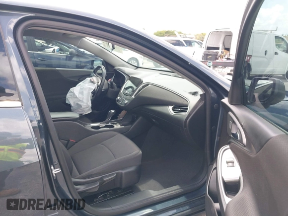 2020 Chevrolet Malibu RS with VIN 1G1ZG5ST5LF143947, listed as a IAAI auction lot 41935033 with 39,872 mi miles and . Bid and sale history available at DreamBid. Image 5.