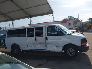 2006 Chevrolet Express Passenger with VIN 1GAHG39U861269171, listed as a IAAI auction lot 42057339 with 83,576 mi miles and . Bid and sale history available at DreamBid. Image 13.