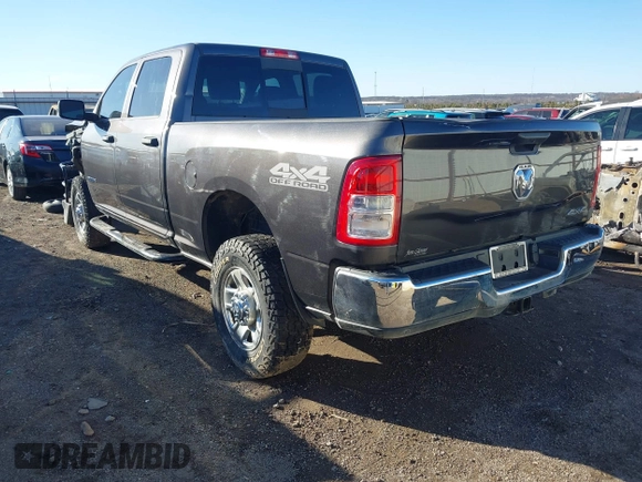 2022 Ram 2500 Tradesman with VIN 3C6UR5CL6NG224328, listed as a IAAI auction lot 41724469 with 90,128 mi miles. Bid and sale history available at carsss.com. Image 3.