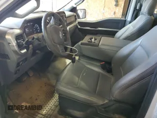 2021 Ford F-150 XL with VIN 1FTMF1EB8MKE16551, listed as a Copart auction lot 54966435 with 41,590 mi miles and Salvage title. Bid and sale history available at DreamBid. Image 7.