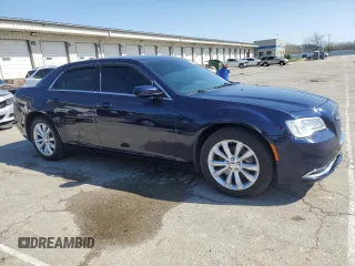 2016 Chrysler 300 Limited with VIN 2C3CCARG5GH170701, listed as a Copart auction lot 52788685 with 115,691 mi miles and Salvage Title. Bid and sale history available at DreamBid. Image 4.