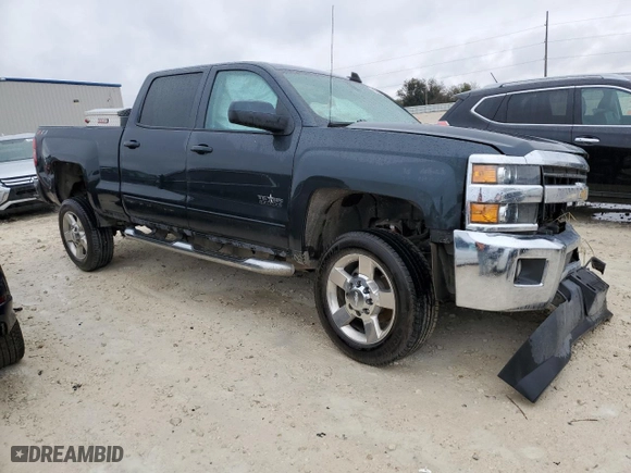 2018 Chevrolet Silverado 2500HD LT with VIN 1GC1KVEG6JF217374, listed as a Copart auction lot 82370304 with 0 mi miles and Salvage Title. Bid and sale history available at carsss.com. Image 4.
