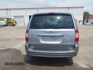 2016 Chrysler Town & Country Touring with VIN 2C4RC1BG4GR193462, listed as a IAAI auction lot 42200990 with 140,430 mi miles. Bid and sale history available at carsss.com. Image 16.
