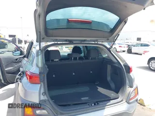 2020 Hyundai Kona SE with VIN KM8K12AA3LU424127, listed as a IAAI auction lot 42439259 with 109,150 mi miles and . Bid and sale history available at DreamBid. Image 18.