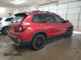 2024 Honda Passport Black Edition z VIN 5FNYF8H81RB018256, wystawiony jako Copart lot #47196055 z przebiegiem 4656 mil mil oraz Szkody całkowita. Historia ofert i sprzedaży dostępna na DreamBid. Obrazek 3.