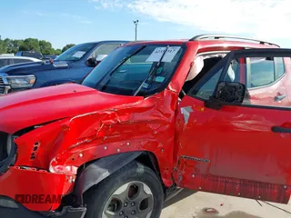 2017 Jeep Renegade Sport z VIN ZACCJAAB9HPF54630, wystawiony jako IAAI lot #42337317 z przebiegiem 135 571 mil mil oraz . Historia ofert i sprzedaży dostępna na DreamBid. Obrazek 6.