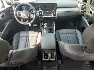 2022 Kia Sorento SX z VIN 5XYRK4LF4NG116621, wystawiony jako Copart lot #58550865 z przebiegiem 56 095 mil mil oraz Szkoda całkowita • Salvage title. Historia ofert i sprzedaży dostępna na DreamBid. Obrazek 8.