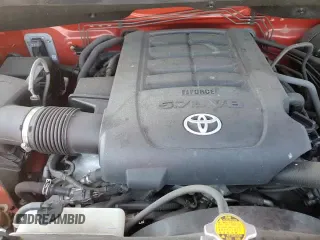 2017 Toyota Tundra SR5 с VIN 5TFDW5F18HX672288, выставлен на аукционе Copart как лот 80659715 с пробегом 133 832 миль миль и Списание • Salvage title. История ставок и продаж доступна на DreamBid. Изображение 15.