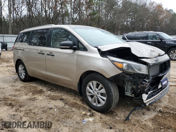 2015 Kia Sedona LX with VIN KNDMB5C16F6020174, listed as a Copart auction lot 45802495 with 103,570 mi miles and Salvage Title. Bid and sale history available at DreamBid. Image 4.