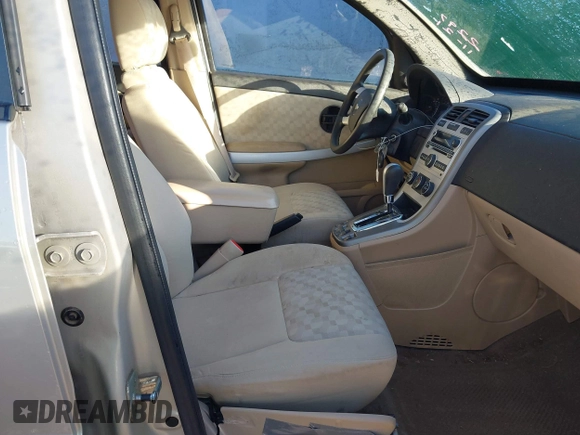 2009 Chevrolet Equinox LS with VIN 2CNDL13F896222297, listed as a IAAI auction lot 40950213 with 164,071 mi miles. Bid and sale history available at carsss.com. Image 5.