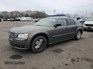 2008 Dodge Magnum SXT with VIN 2D4FV37V68H239092, listed as a Copart auction lot 84098684 with 58,916 mi miles and Salvage Title. Bid and sale history available at carsss.com. Image 1.
